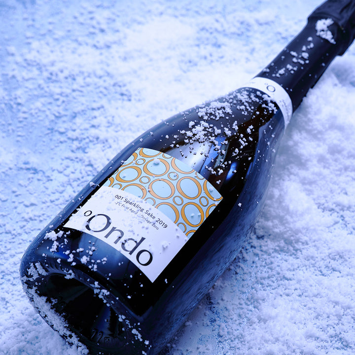 001 Sparkling Sake <br>−2℃ 2019 純米大吟醸